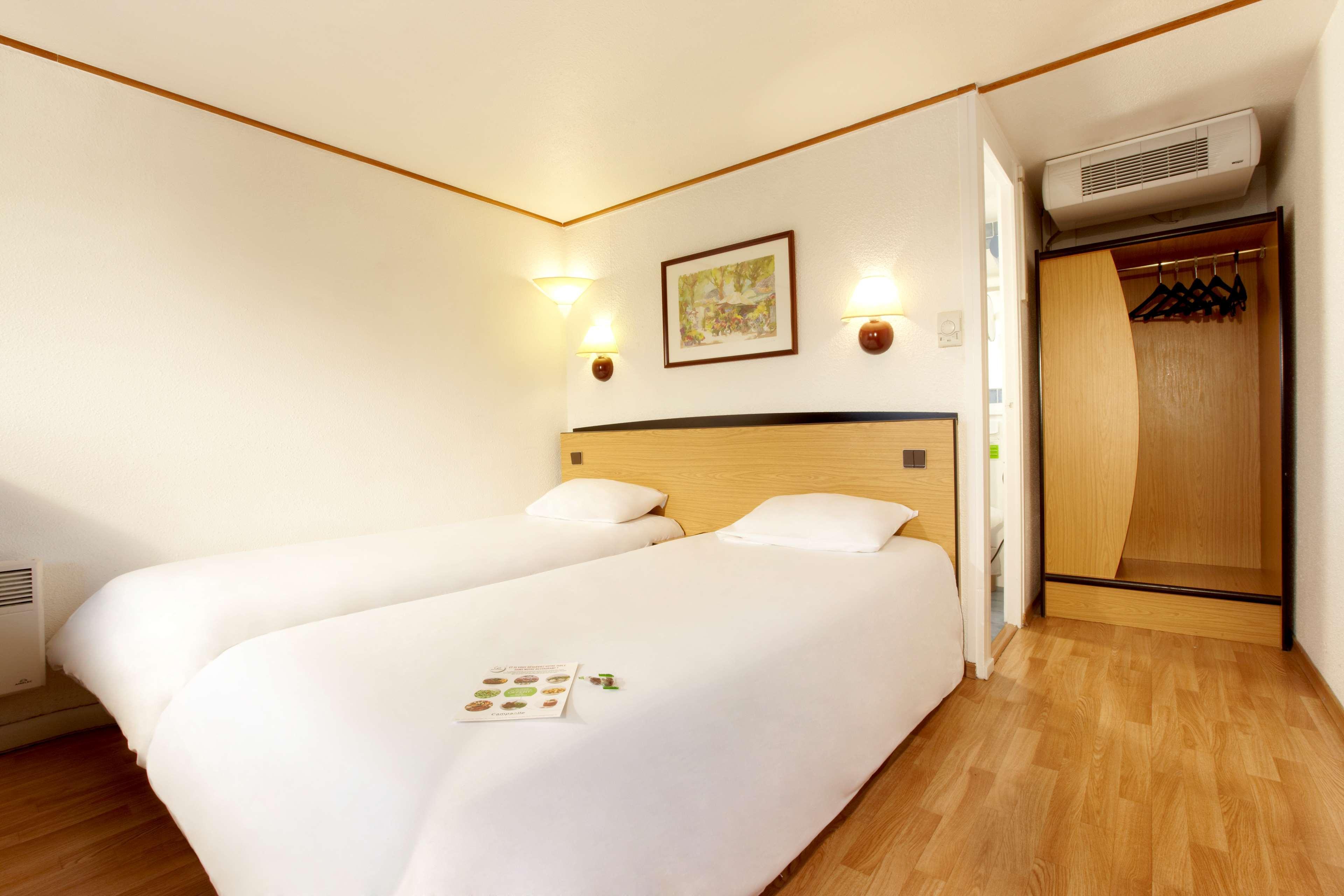 Campanile Rouen Nord - Mont-Saint-Aignan Hotel Kültér fotó