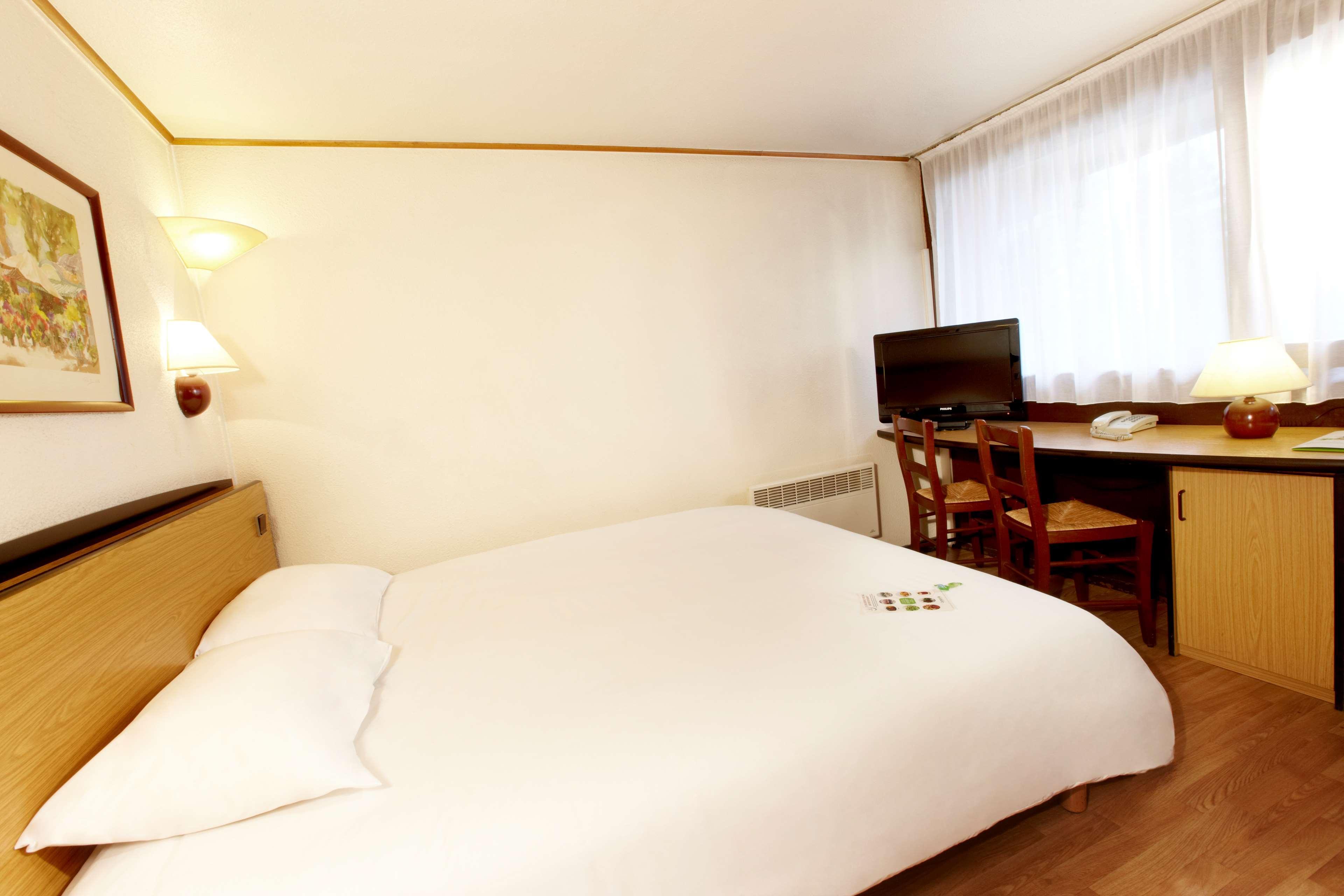 Campanile Rouen Nord - Mont-Saint-Aignan Hotel Kültér fotó